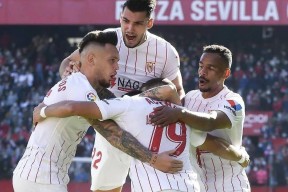 LOL S15全球 -关于塞维利亚赛前战术微调，志在CBA季后赛名次提升，媒体盛赞，团队化学反应显著的信息