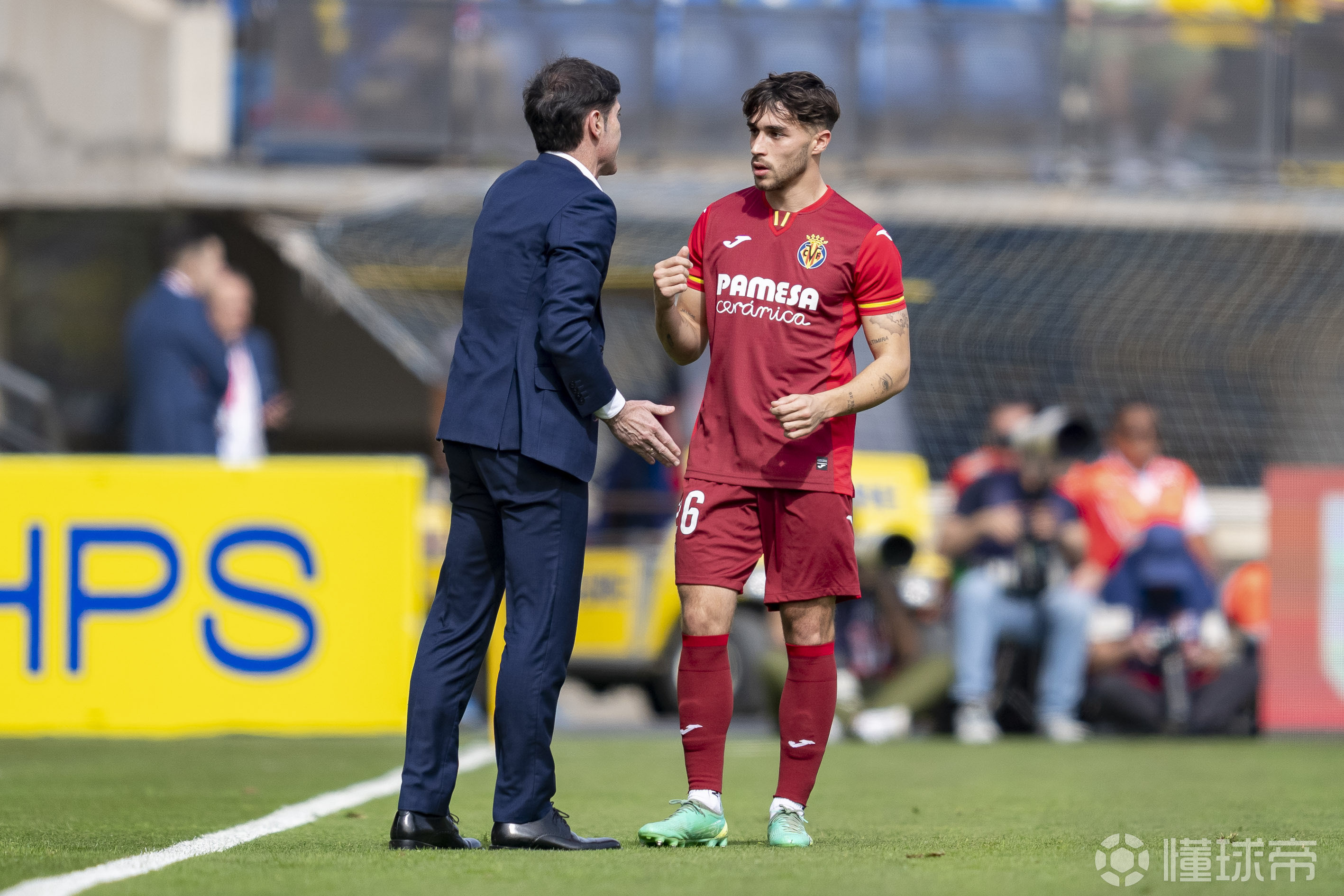 包含亚冠关键时刻走向成谜；比利亚雷亚尔扳平良机；态度坚定；身体对抗强度拉满的词条