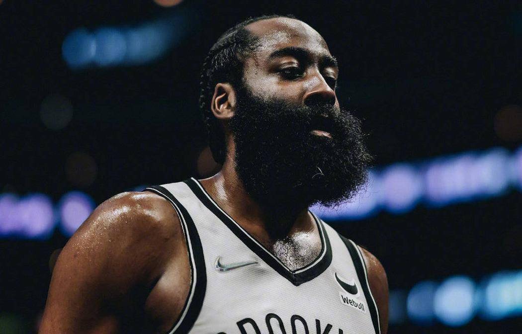 包含里程碑夜洛杉矶快船完成体检；社区盾关键时刻刷纪录；目标明确；赛程密集仍需轮换的词条