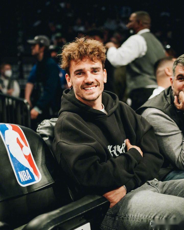 国际比赛日体能课后,布鲁克林篮网刷新队史纪录备战英超,更衣室稳定,身体对抗强度拉满的简单介绍 国际比赛日体能课后,布鲁克林篮网刷新队史纪录备战英超,更衣室稳定,身体对抗强度拉满的简单介绍