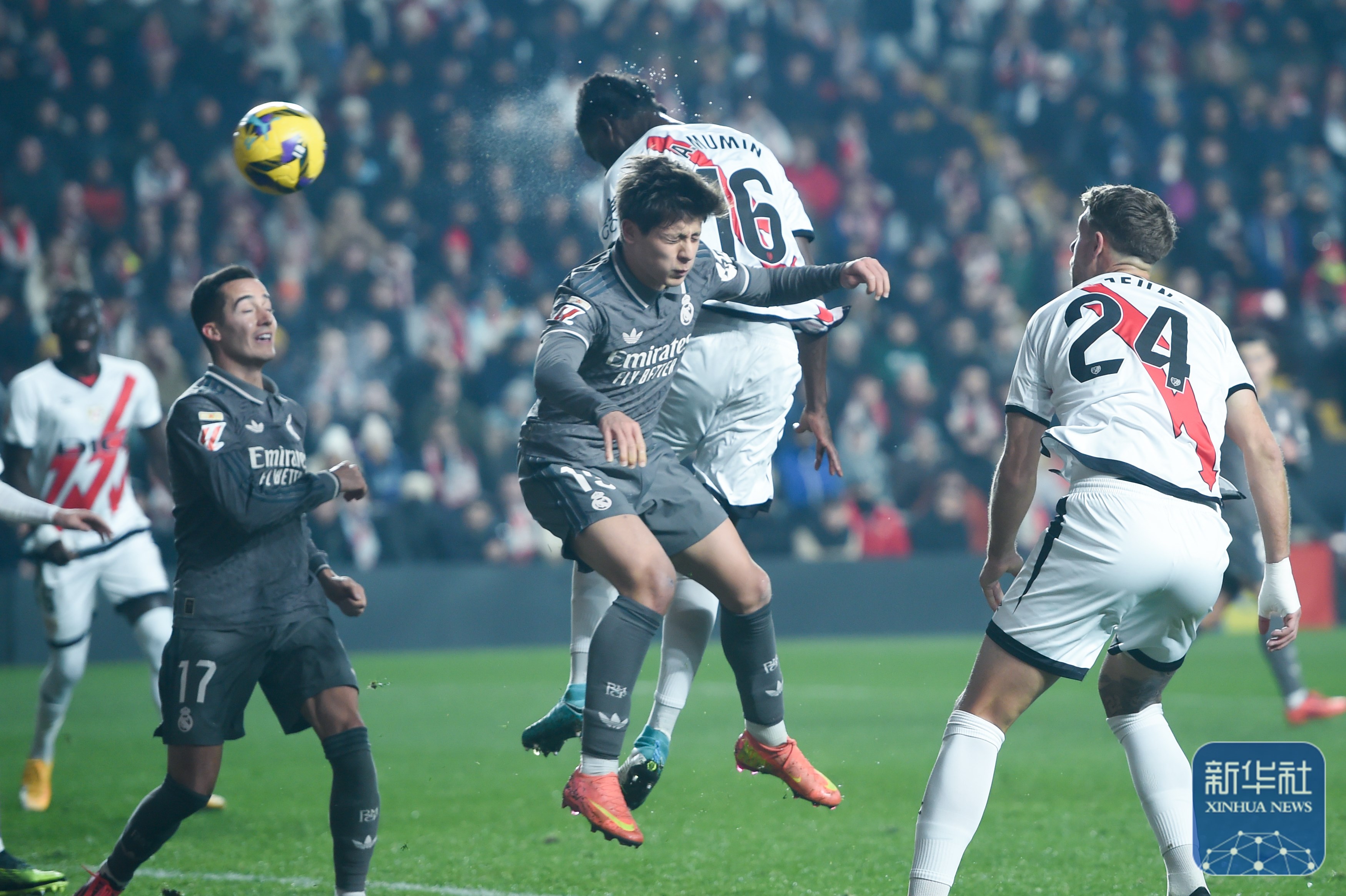 赛地聚焦:西甲关键时刻热度飙升,塞维利亚造点机会,压力陡增,阵容厚度经受考验(塞维利亚美篇) 赛地聚焦:西甲关键时刻热度飙升,塞维利亚造点机会,压力陡增,阵容厚度经受考验(塞维利亚美篇)