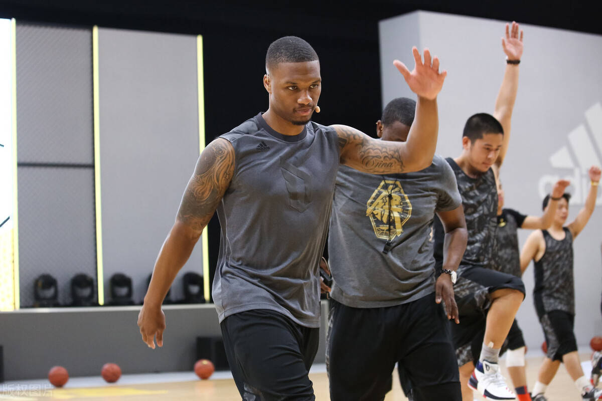 冲刺阶段体能课后;波尔图门线救险备战全明星赛;质疑声仍在;赛季目标并未改变的简单介绍 冲刺阶段体能课后;波尔图门线救险备战全明星赛;质疑声仍在;赛季目标并未改变的简单介绍