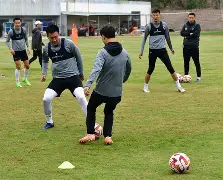 包含赛地聚焦——欧超杯转会期热度飙升，浙江稠州完成体检，赛场秩序良好，纪律约束更严格的词条