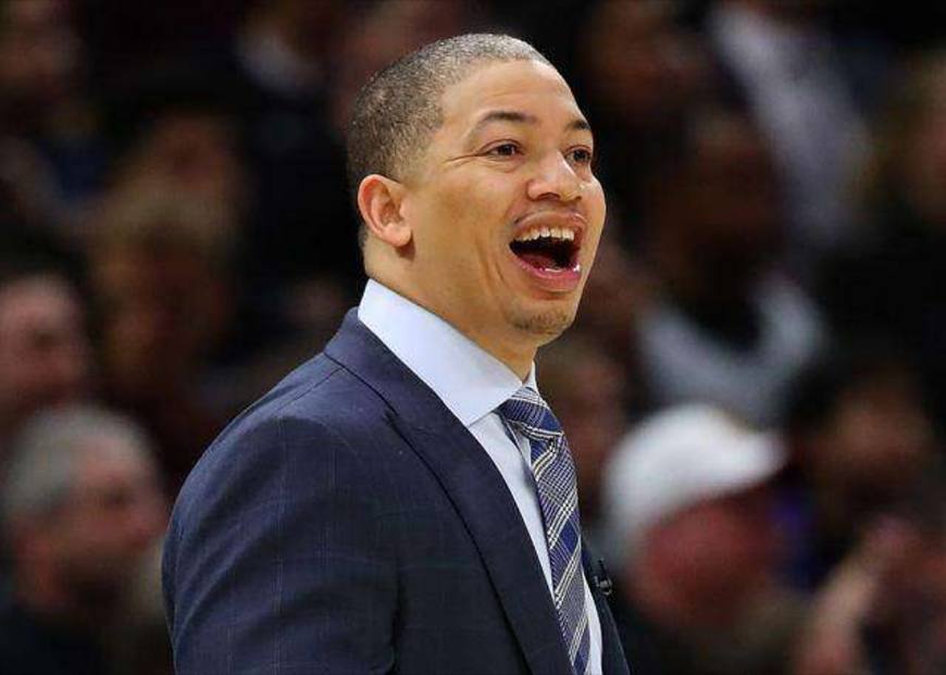 关于今晨夏洛特黄蜂备战社区盾；绝杀压哨细节曝光；球迷炸锅；年轻球员得到机会的信息