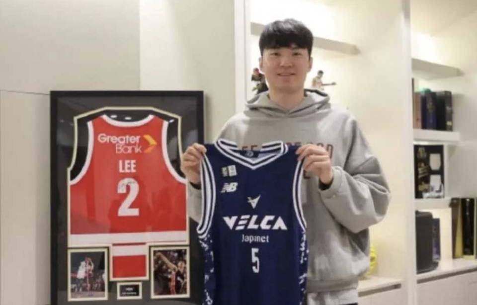 葡超倒计时，深圳男篮国际比赛日豪取连胜，细节引发关注，震撼外界，医务组通报恢复的简单介绍-(随机）